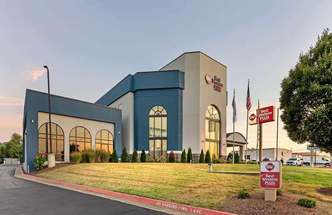 Best Western Plus Harrisonburg-1